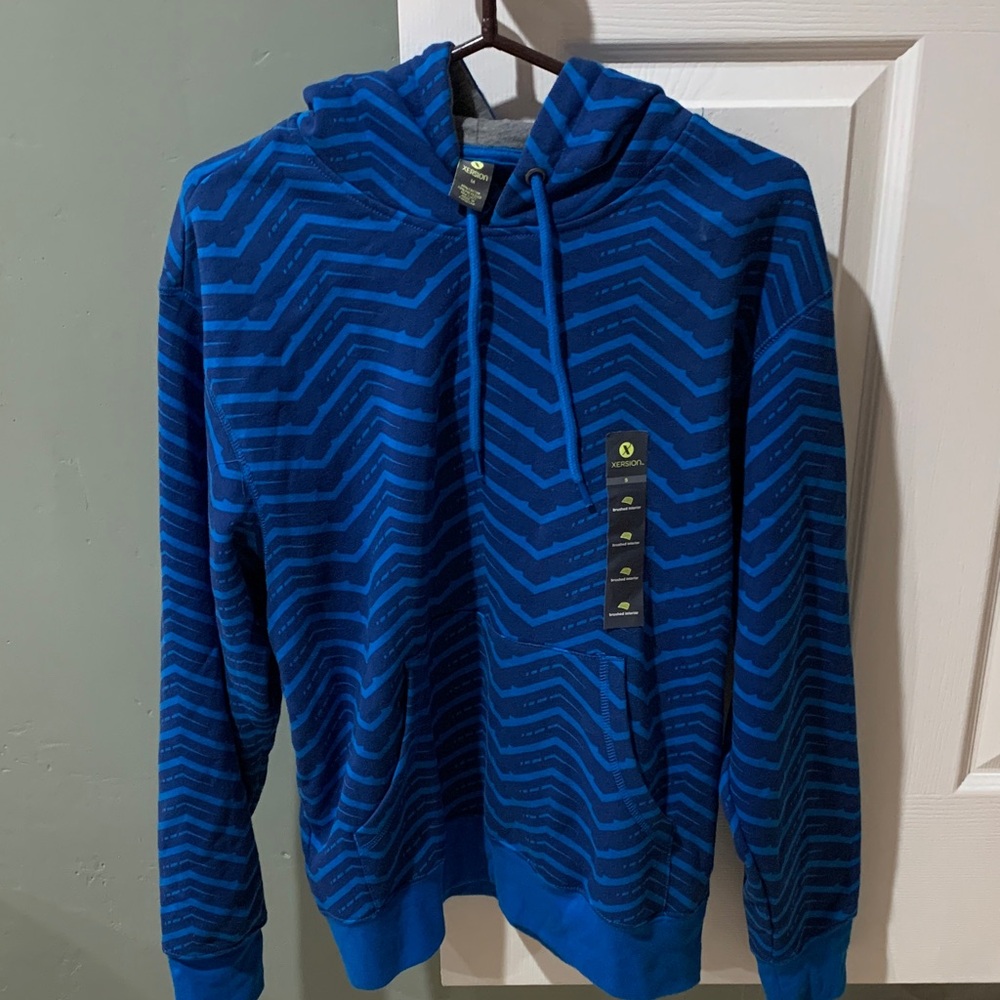 Xersion Men's Blue Chevron Sweater with hoodie